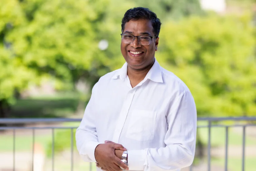 Prof Ferdous Sohel headshot WAARC