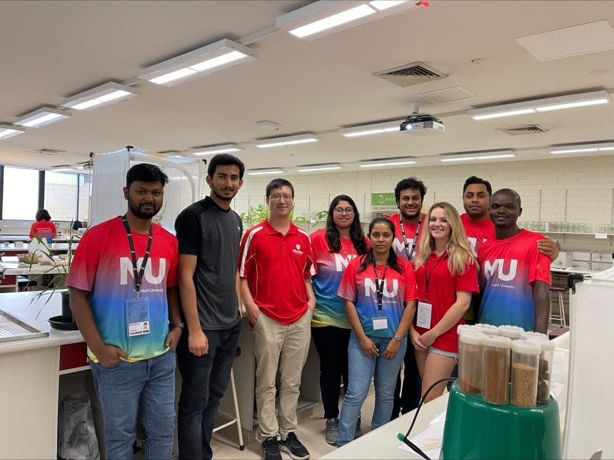 Murdoch University Open Day - Dr Wei Xu and students